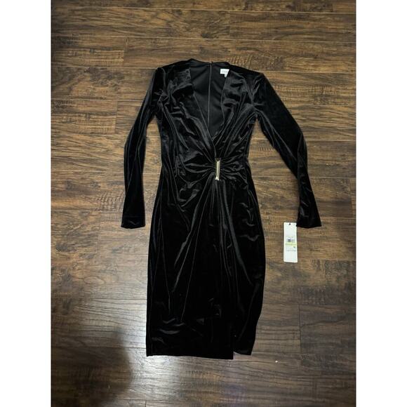 Calvin Klein Dresses & Skirts - NWT Calvin Klein Black Wrap Velvet Dress Size 4